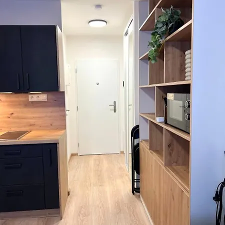 Cozy Centre Of 10