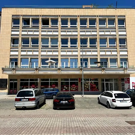 Cozy Centre Of 10 Apartment *