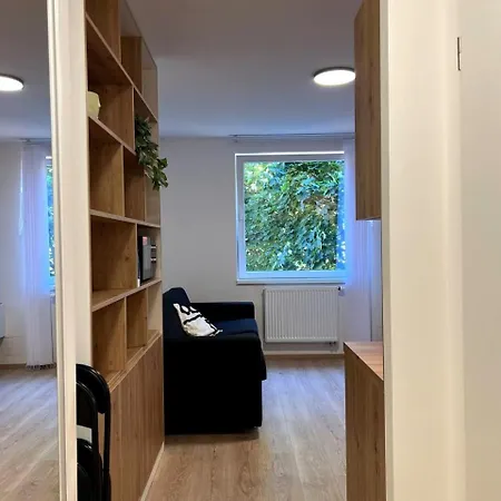 Cozy Centre Of 10 *